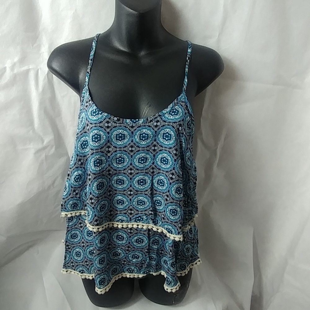 💰3/$25 Nabee Spegatti Strap. Medium Tank Top